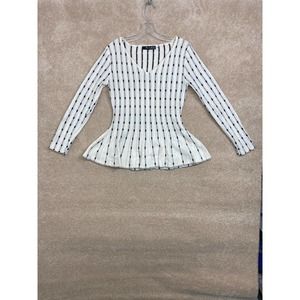 MAK Fit and Flare Sweater Size Medium